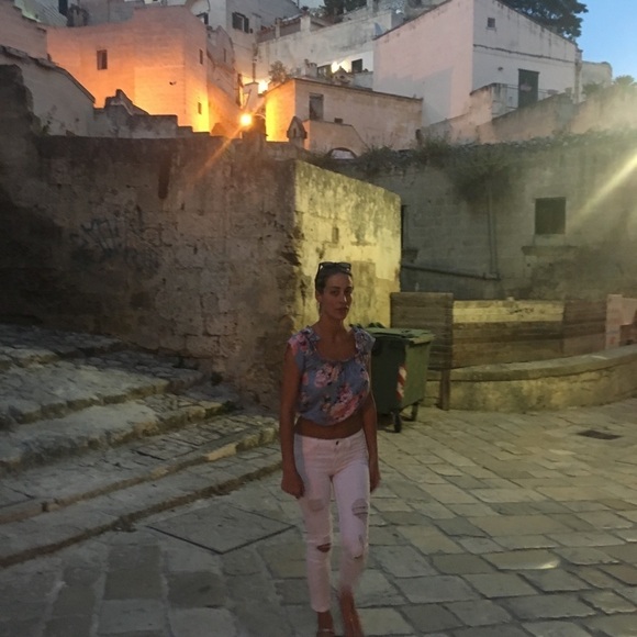 crop top - Picture 6 of 6